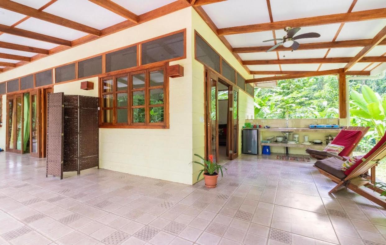 Peace Garden Spacious Bungalows- A Walk To The Beach Cocles Exterior foto